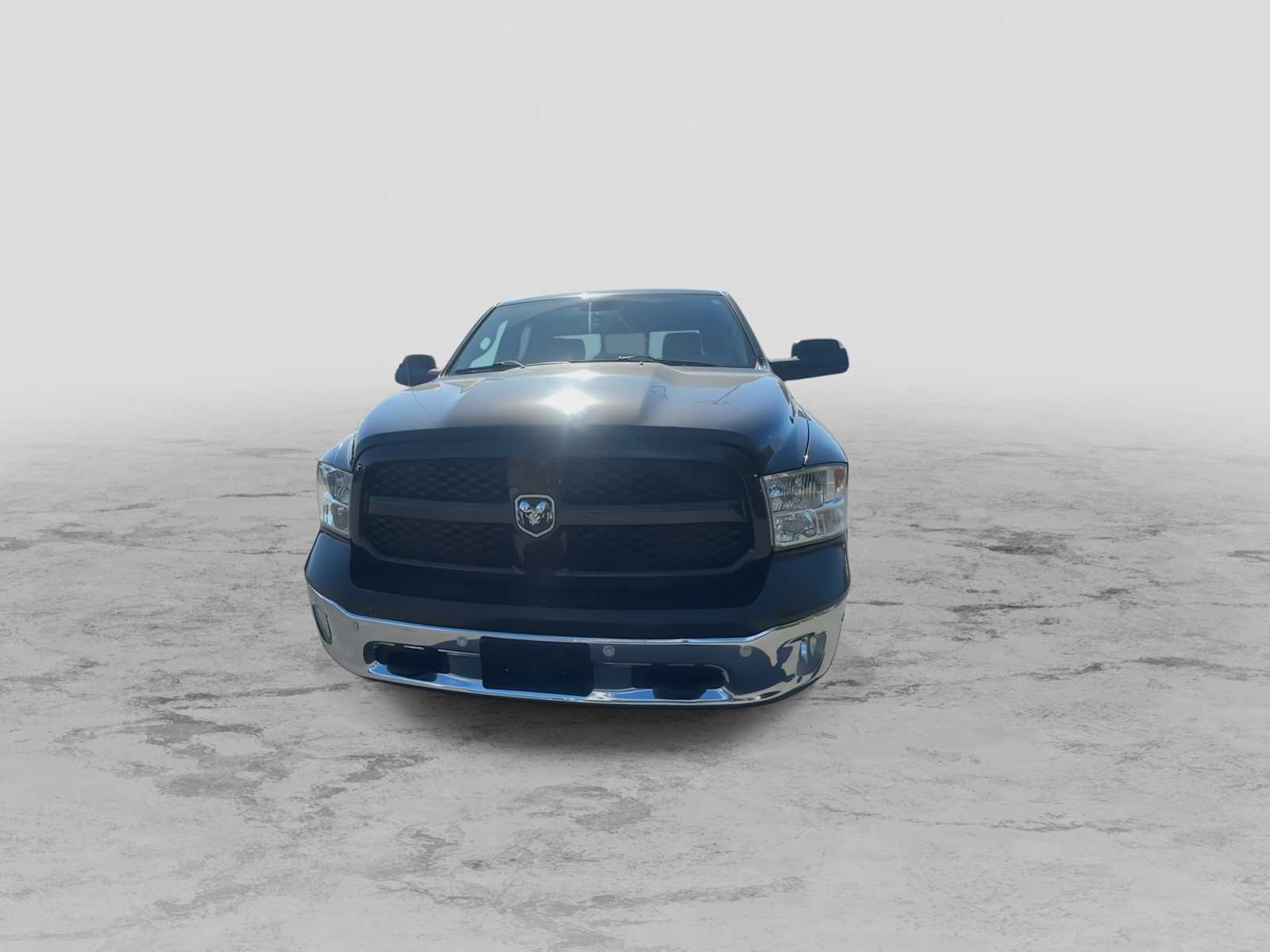 2014 Ram 1500 SLT photo 3