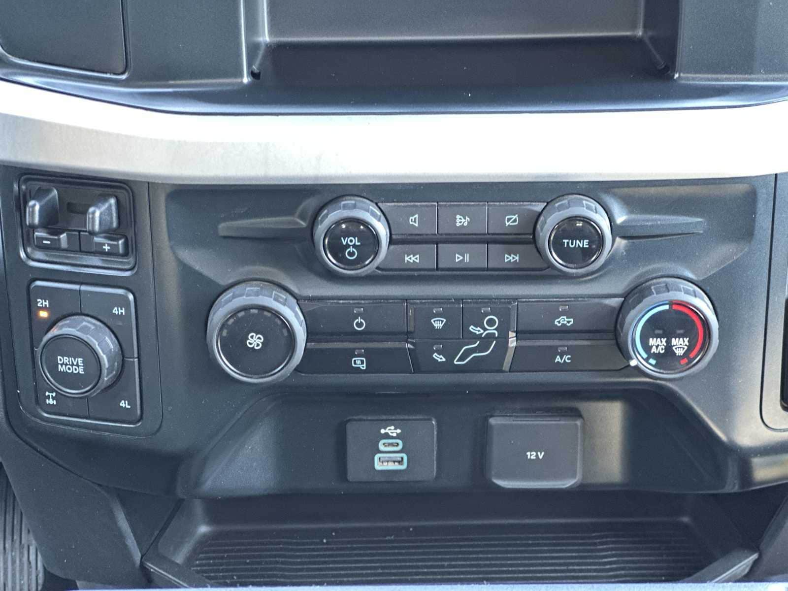 Thumbnail: 2023 Ford F-350 - 16