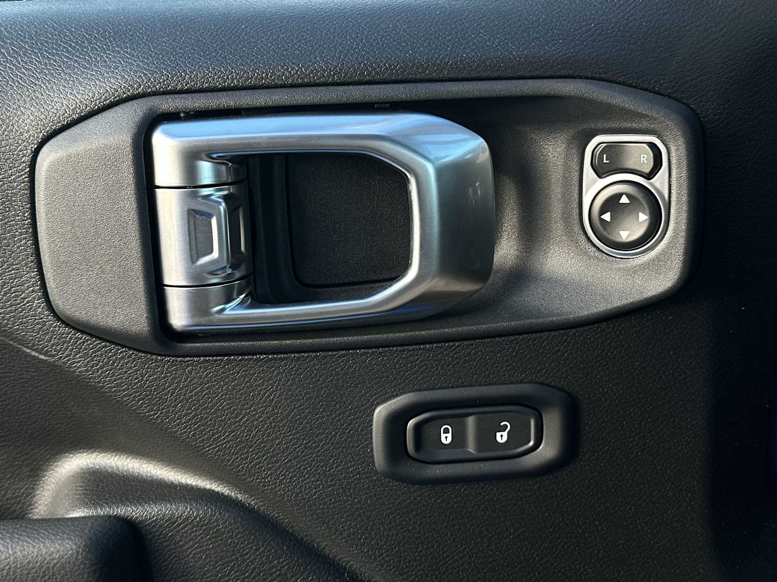 Thumbnail: 2026 Jeep Wrangler - 15