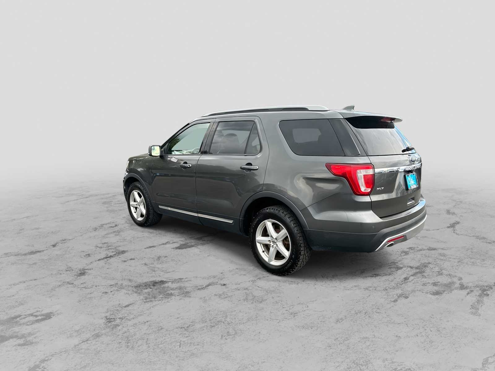 Thumbnail: 2016 Ford Explorer - 6