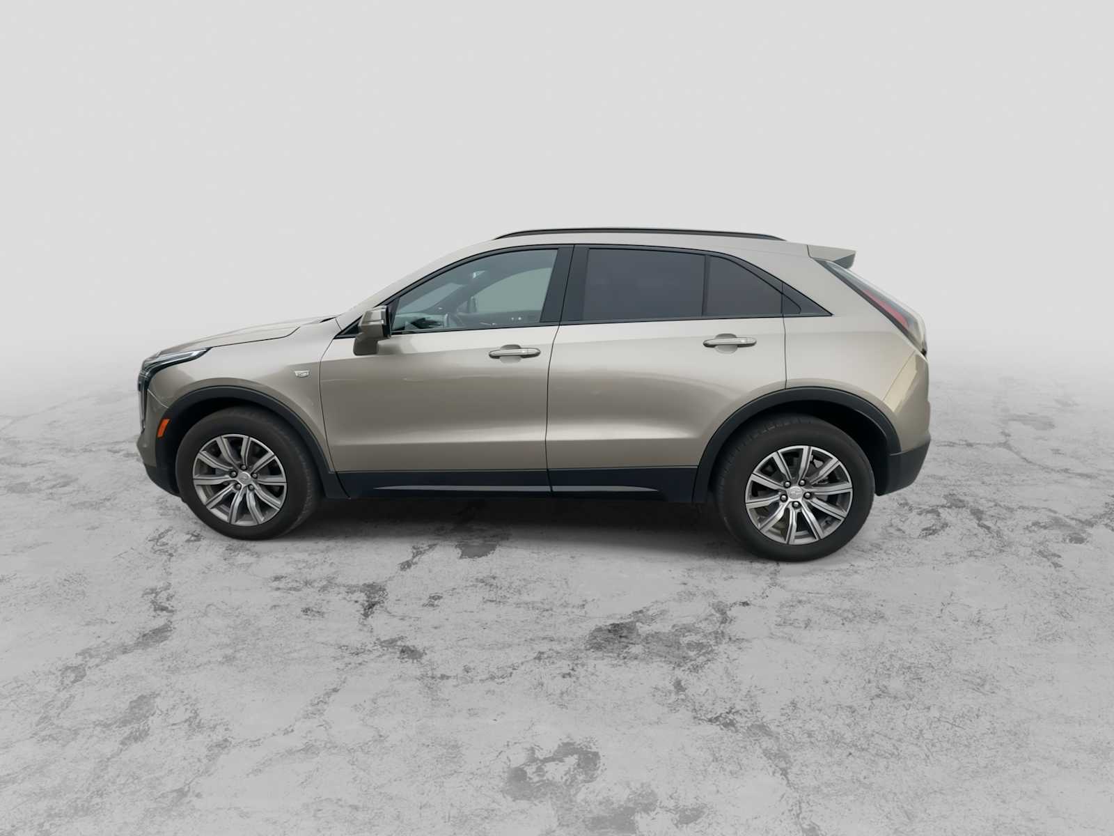 Thumbnail: 2022 Cadillac XT4 - 5