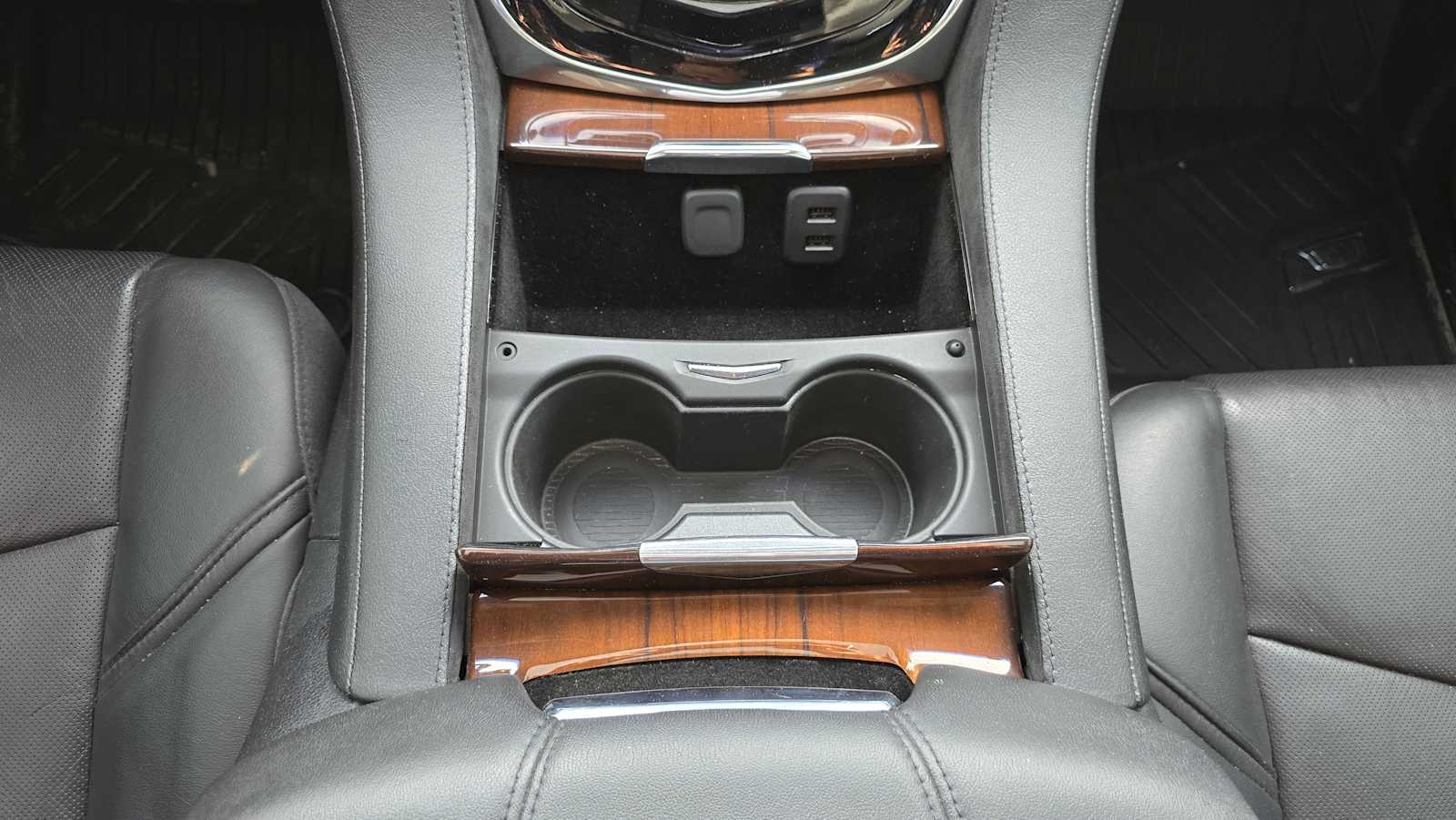Thumbnail: 2018 Cadillac Escalade - 17