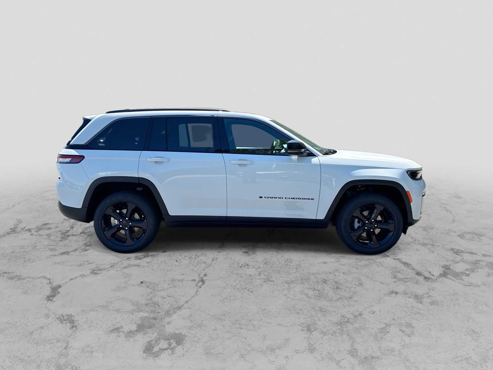 Thumbnail: 2026 Jeep Grand Cherokee - 9