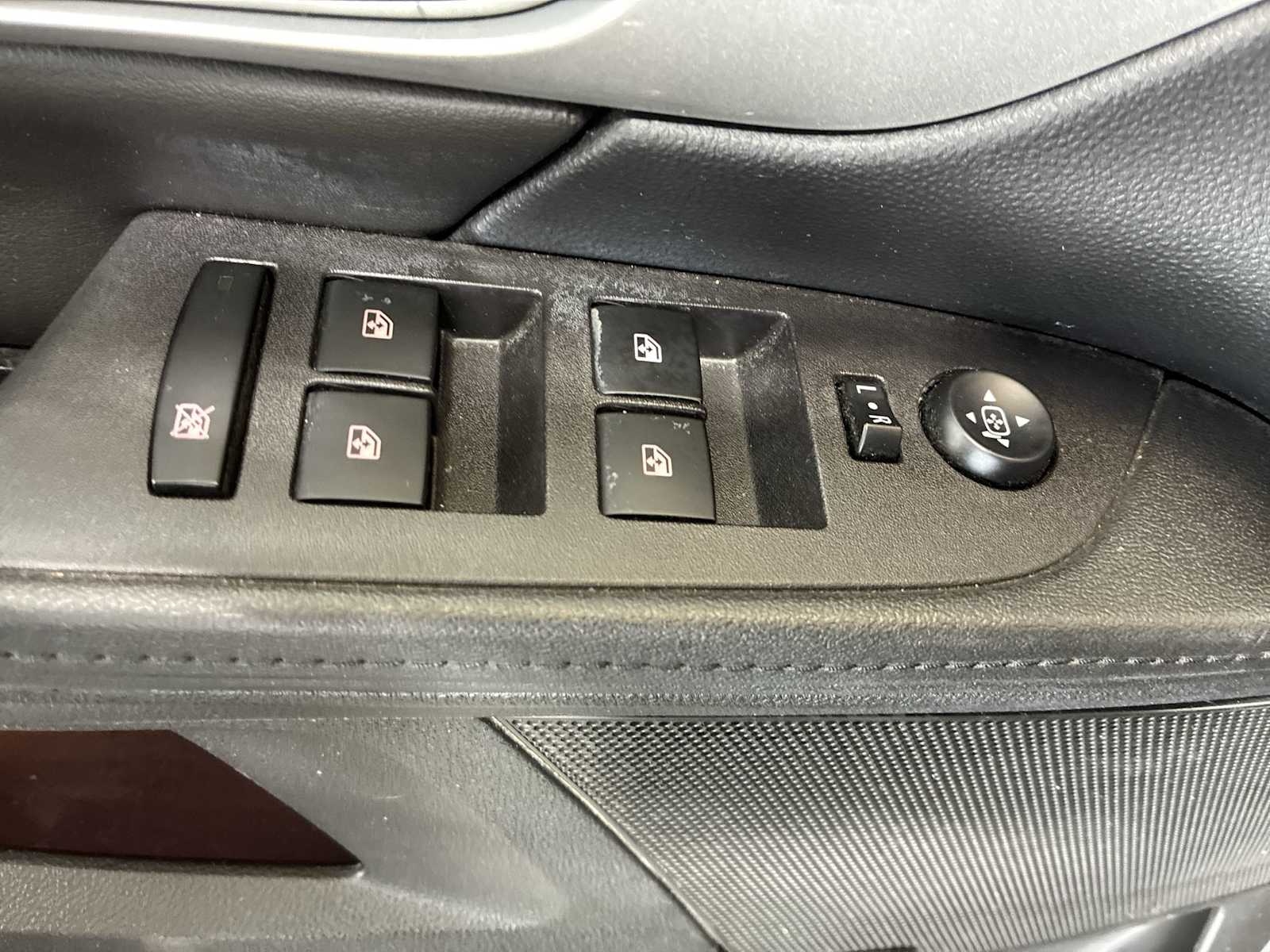 Thumbnail: 2017 GMC Terrain - 15