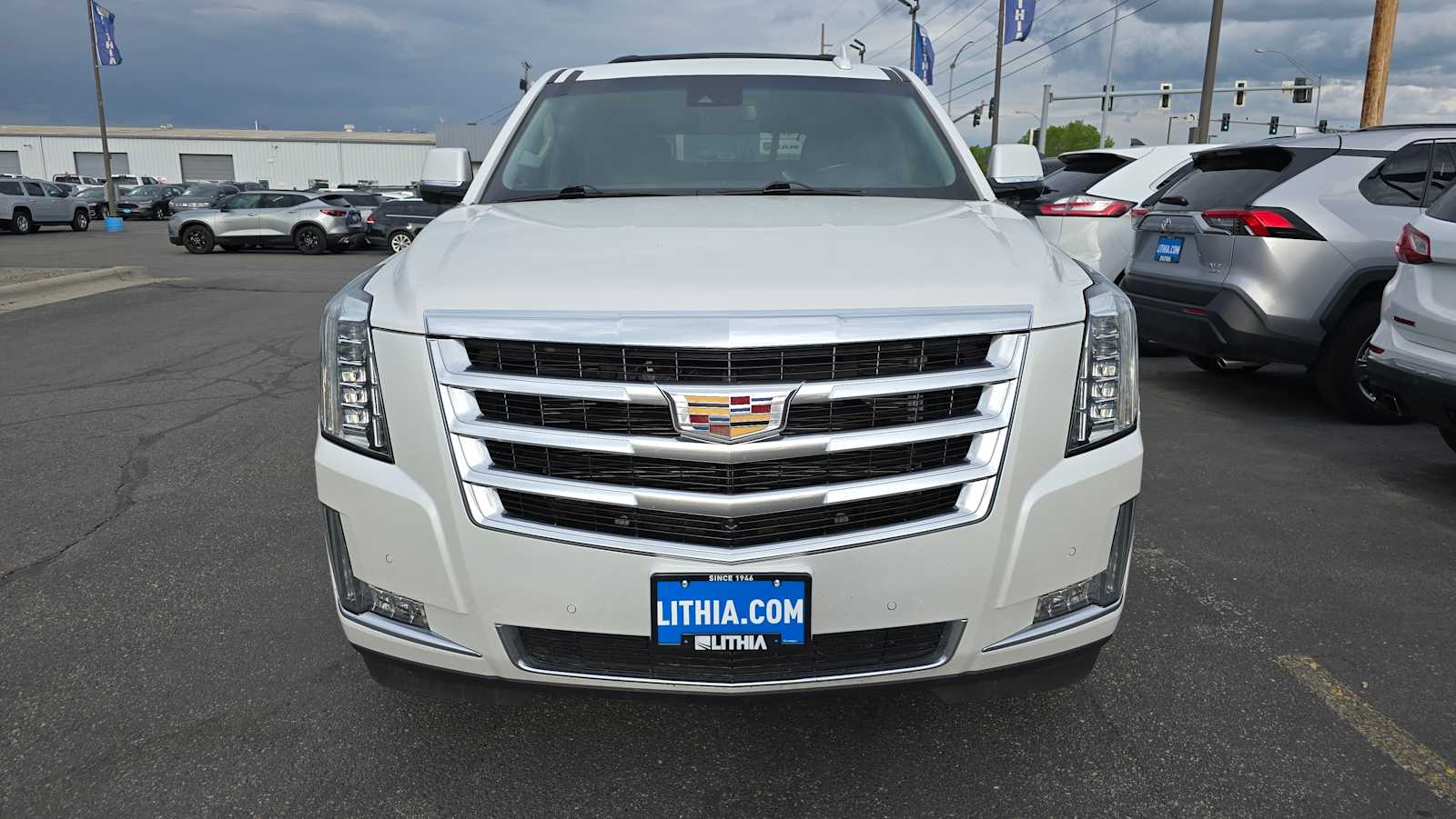 Thumbnail: 2018 Cadillac Escalade - 3