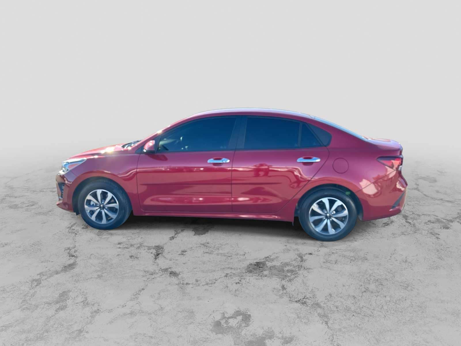 Thumbnail: 2021 Kia Rio - 5