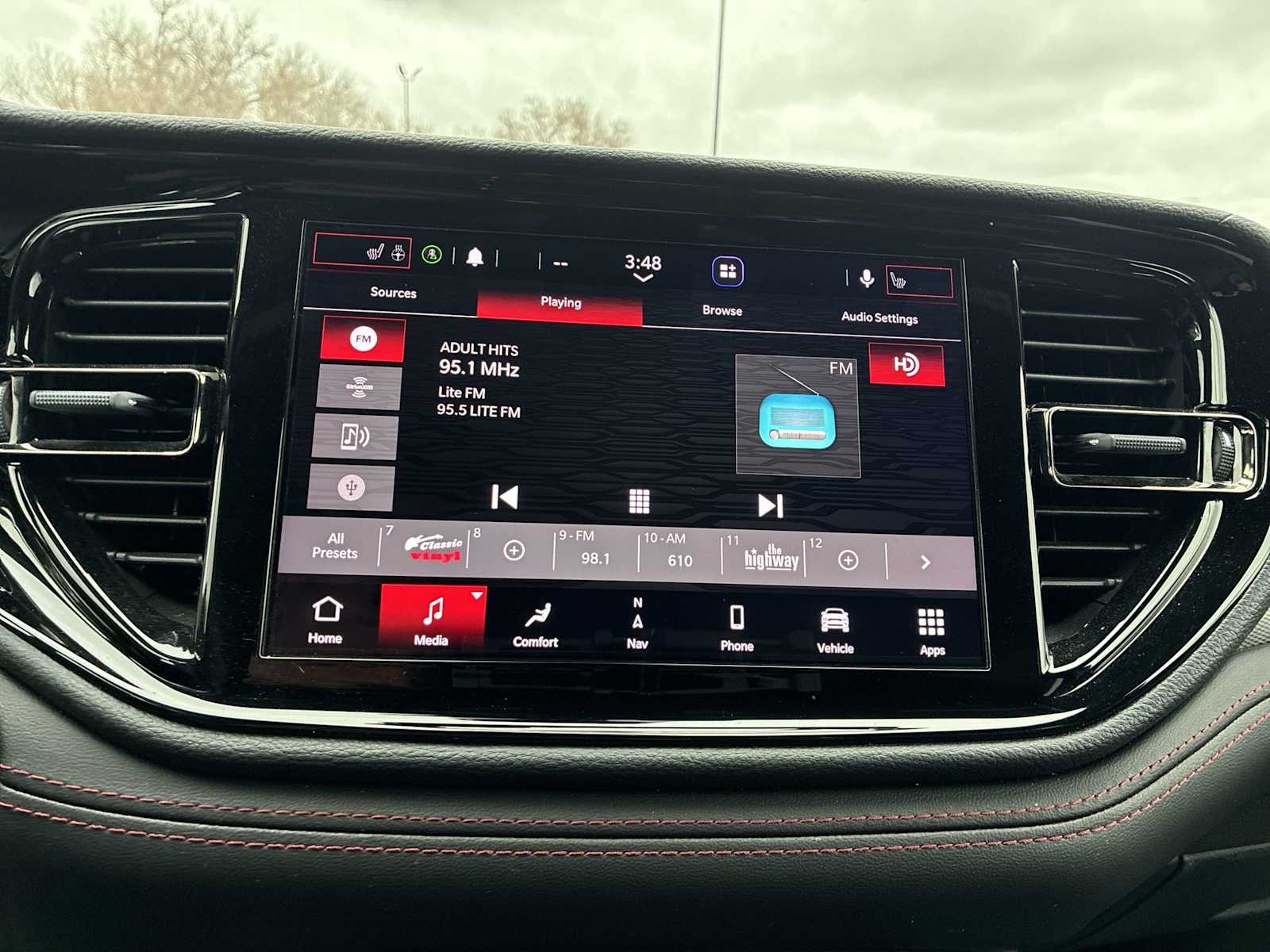 Thumbnail: 2022 Dodge Durango - 12