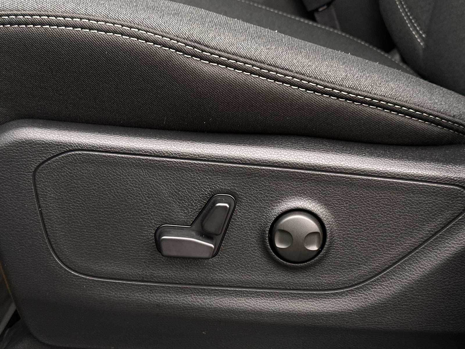 Thumbnail: 2026 RAM 1500 - 14