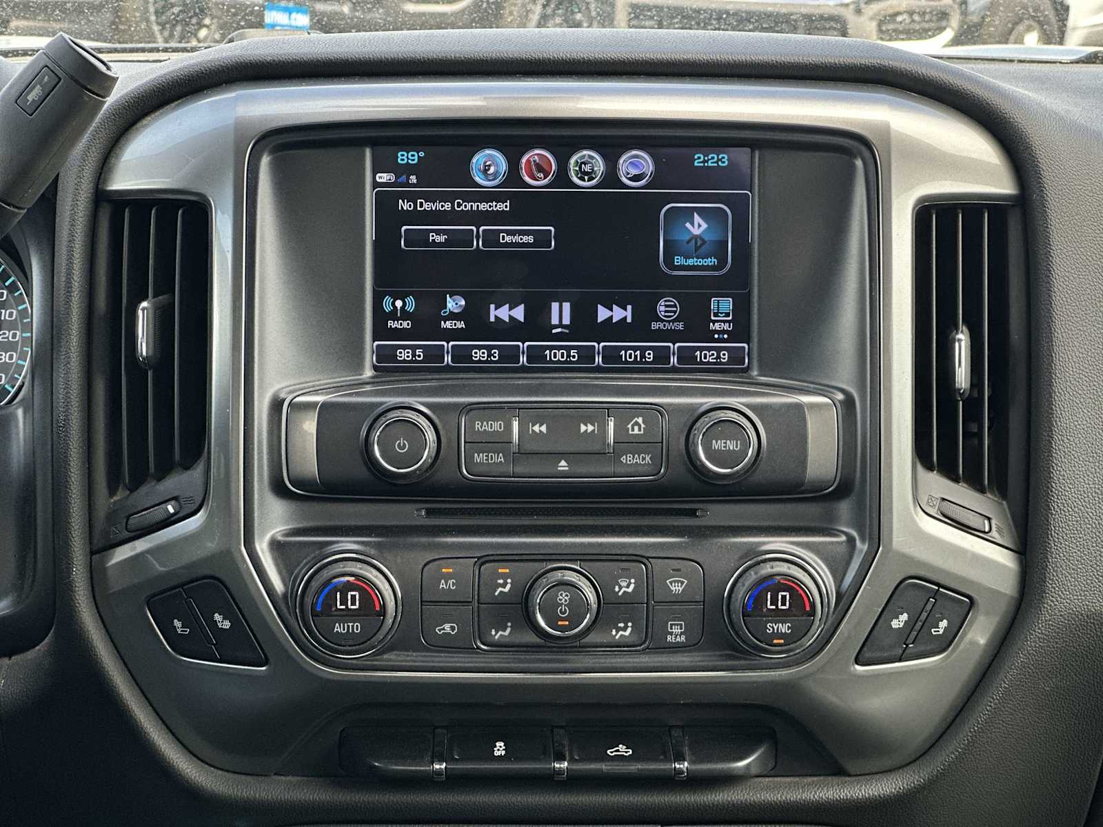 Thumbnail: 2018 Chevrolet Silverado 1500 - 16