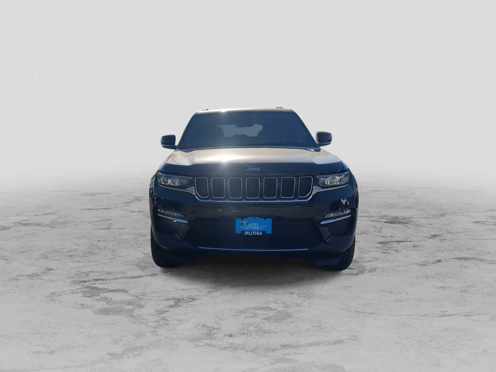 Thumbnail: 2025 Jeep Grand Cherokee - 3