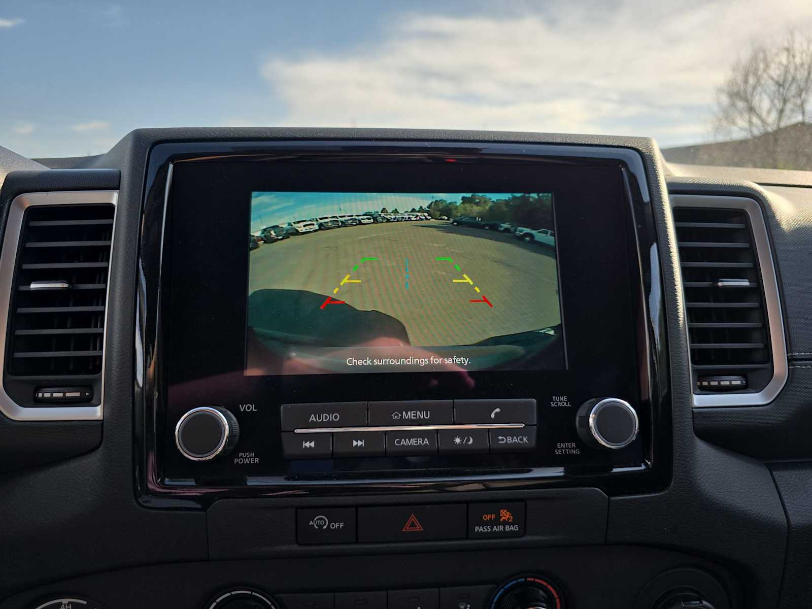 Thumbnail: 2023 Nissan Frontier - 21