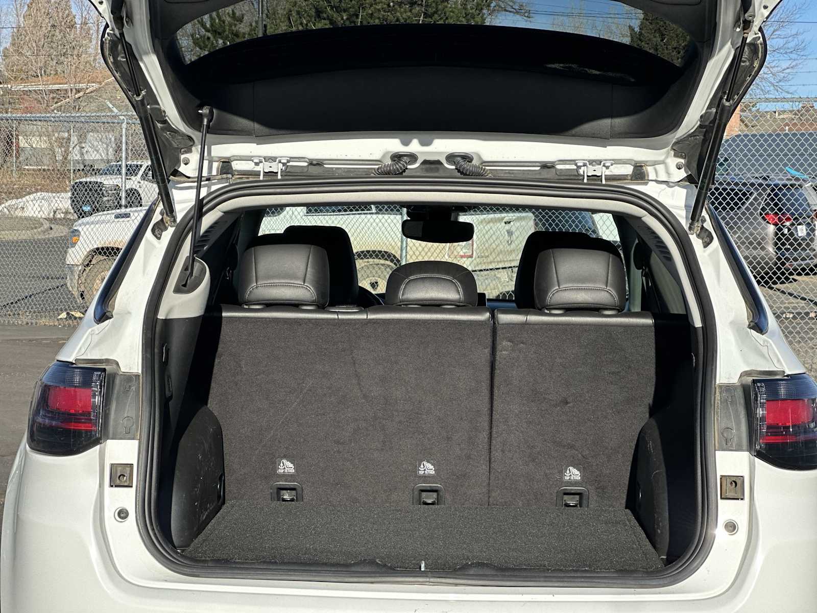 Thumbnail: 2022 Jeep Compass - 19