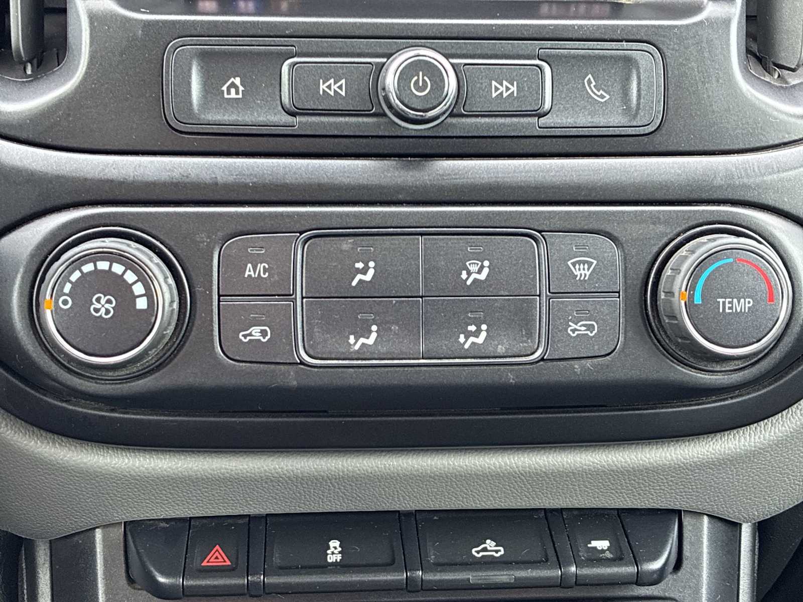 Thumbnail: 2021 Chevrolet Colorado - 16