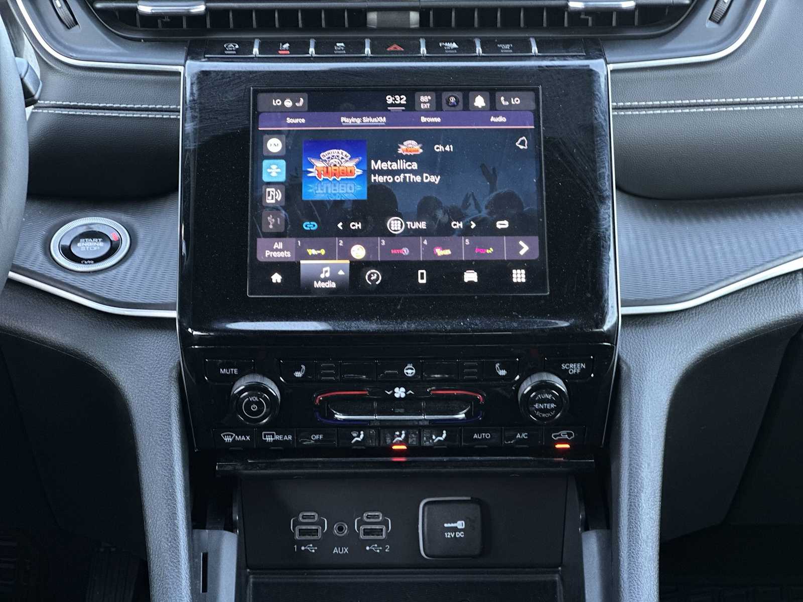 Thumbnail: 2024 Jeep Grand Cherokee - 12