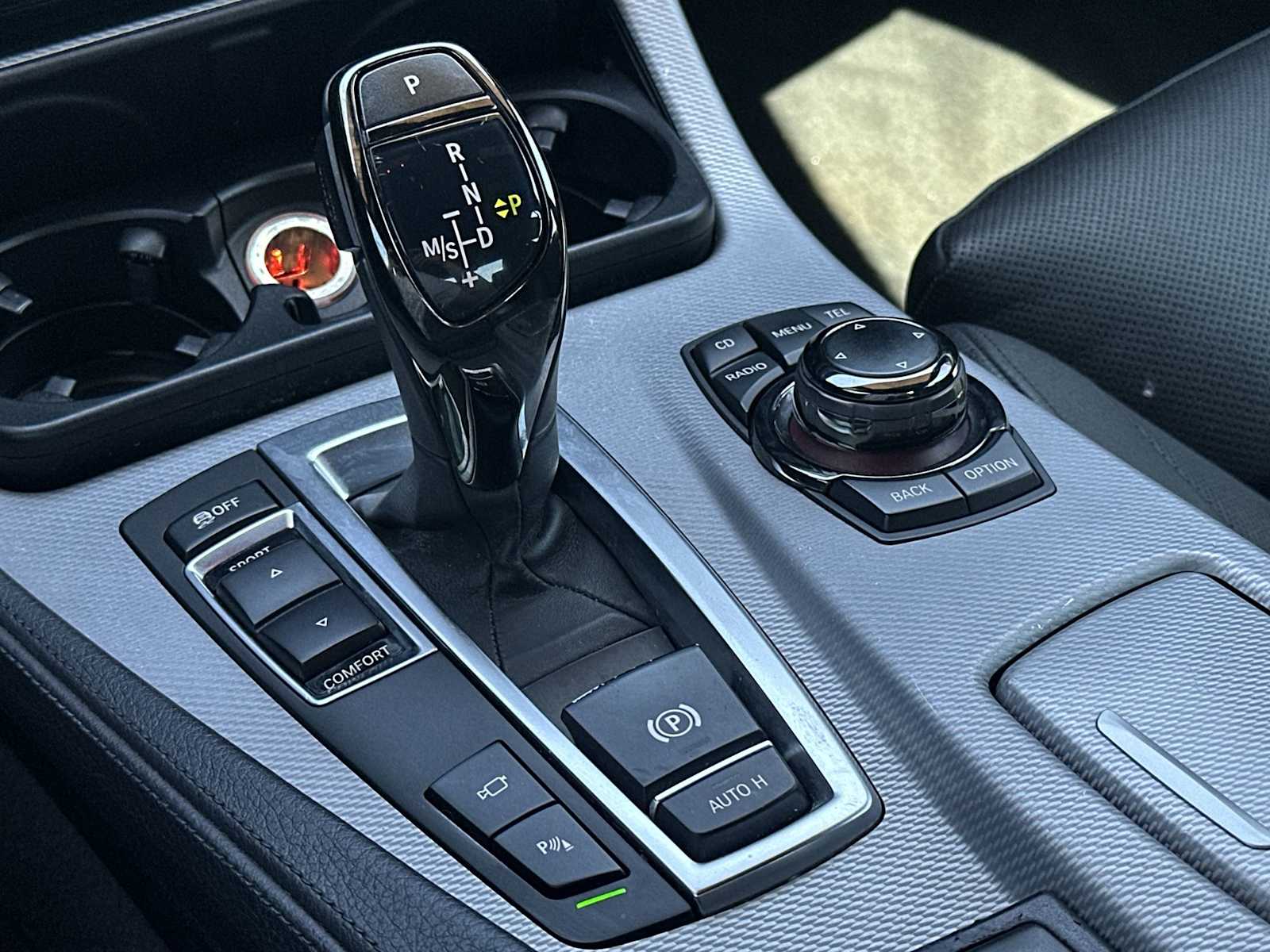 Thumbnail: 2012 BMW 5 Series - 21