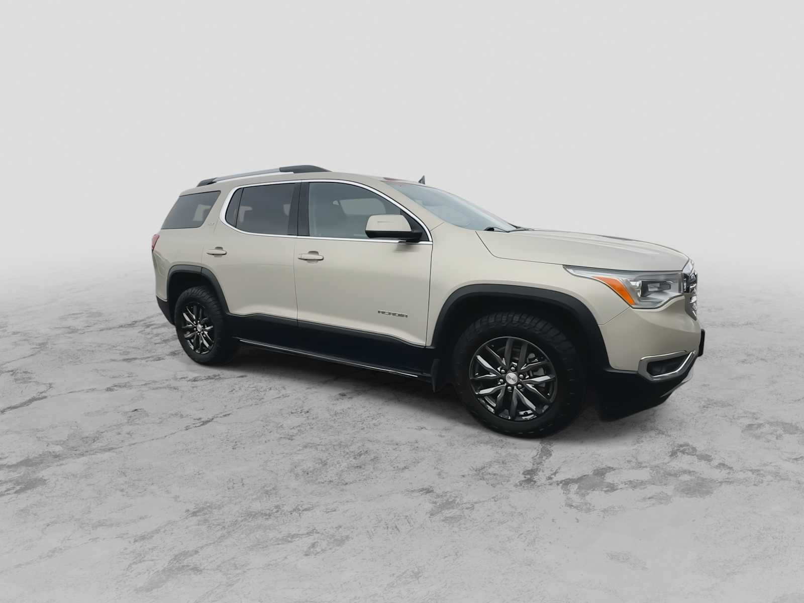 Thumbnail: 2017 GMC Acadia - 2