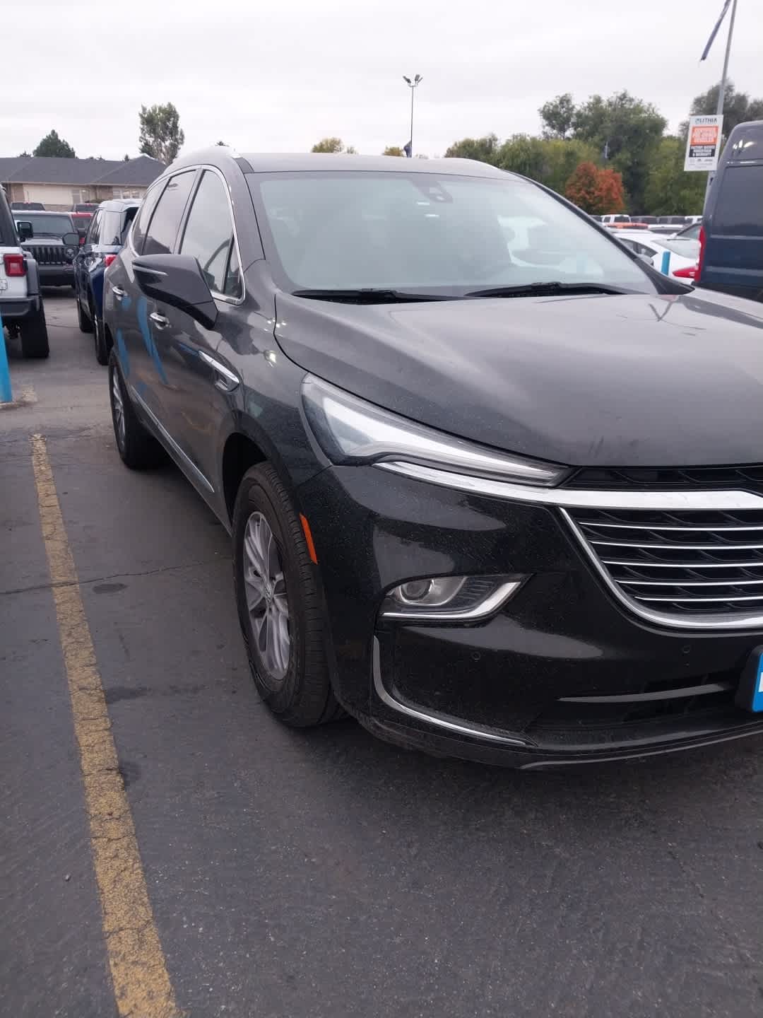 2024 Buick Enclave Premium photo 2