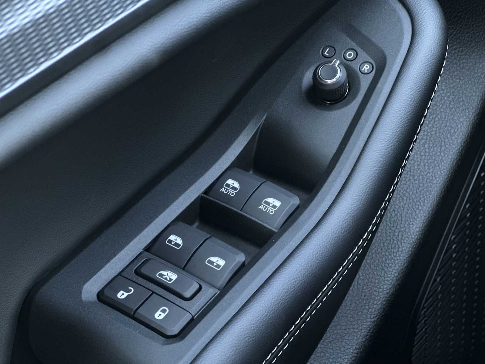 Thumbnail: 2025 Jeep Grand Cherokee - 15