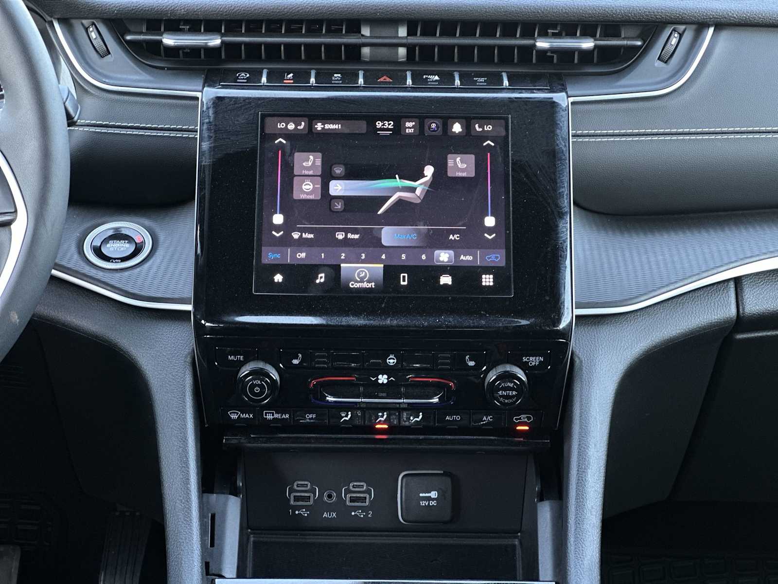 Thumbnail: 2024 Jeep Grand Cherokee - 17