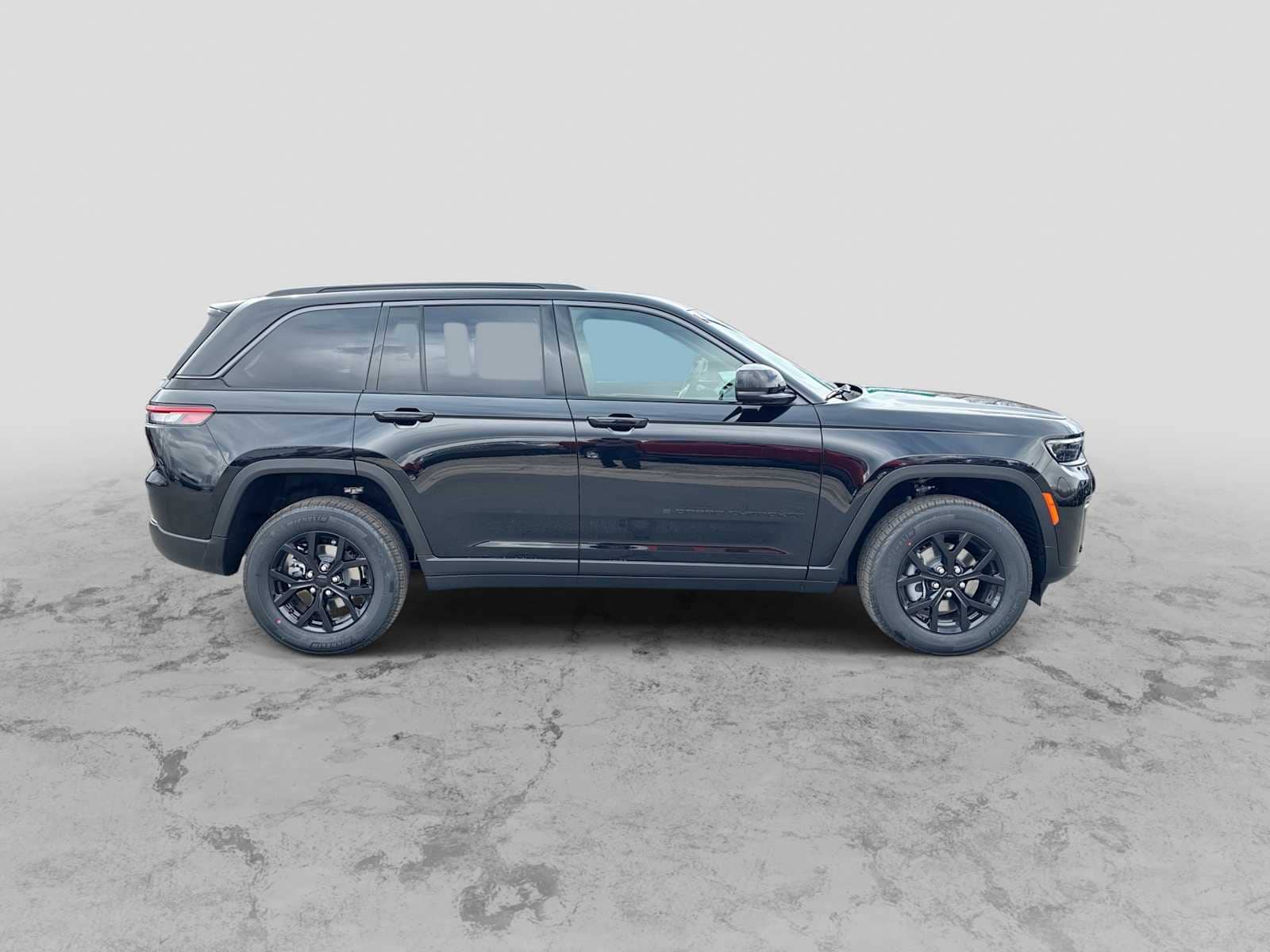 Thumbnail: 2026 Jeep Grand Cherokee - 9
