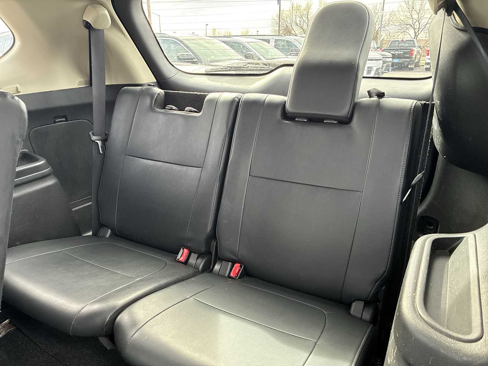 Thumbnail: 2020 Mitsubishi Outlander - 23