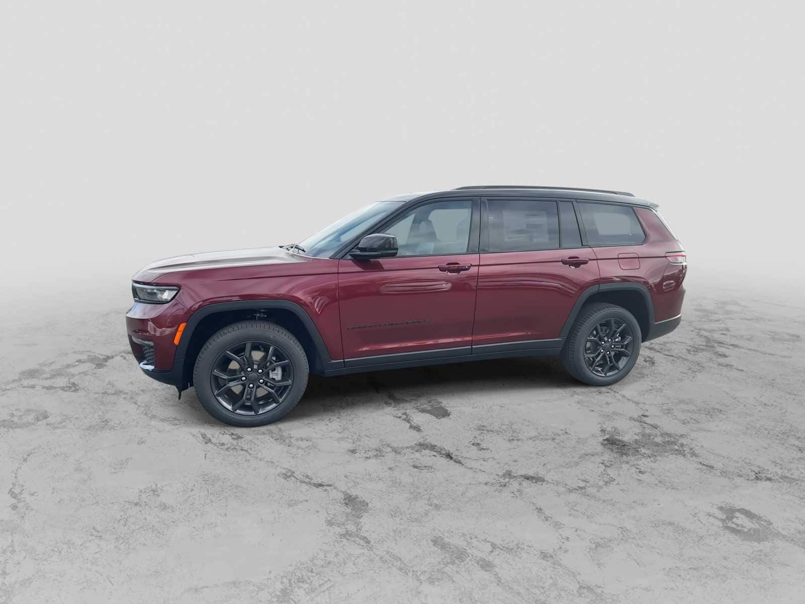 Thumbnail: 2025 Jeep Grand Cherokee - 4