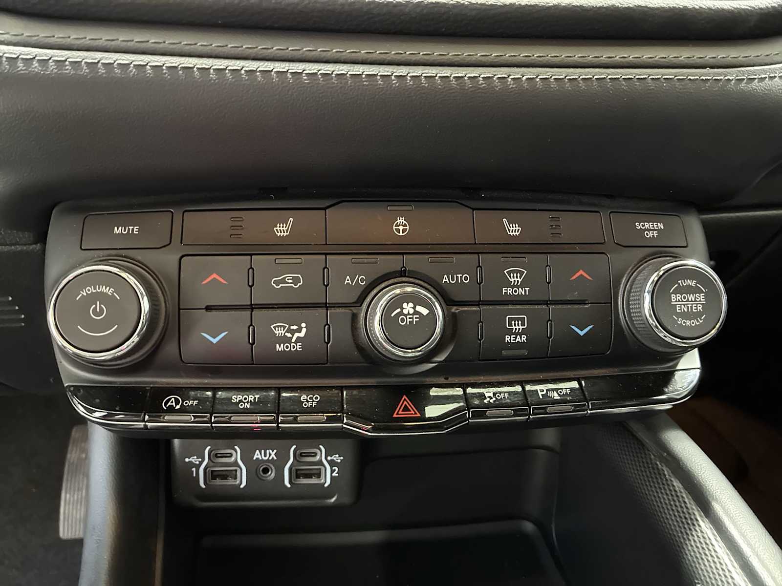 Thumbnail: 2021 Dodge Durango - 16