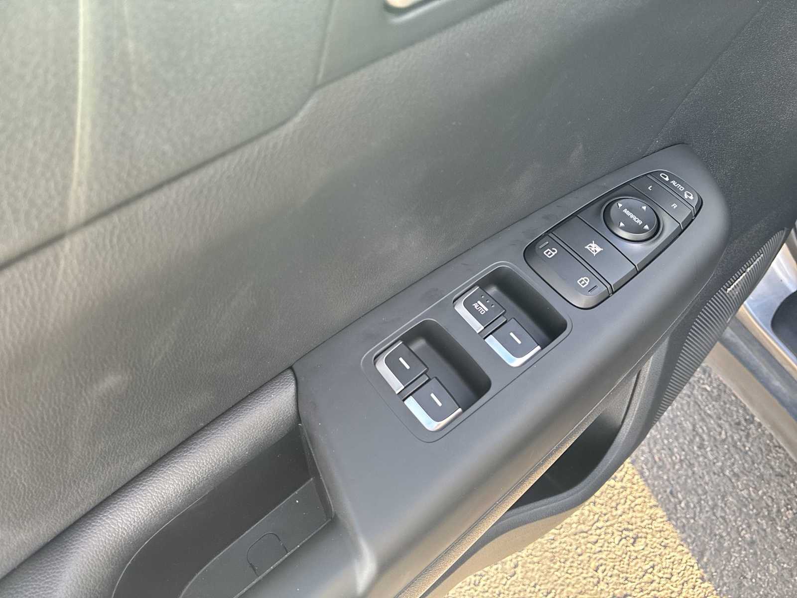 Thumbnail: 2017 Kia Sportage - 15