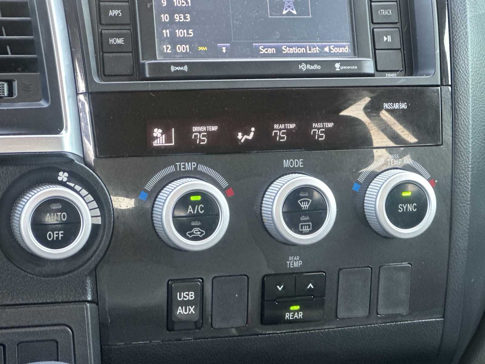 Thumbnail: 2019 Toyota Sequoia - 17