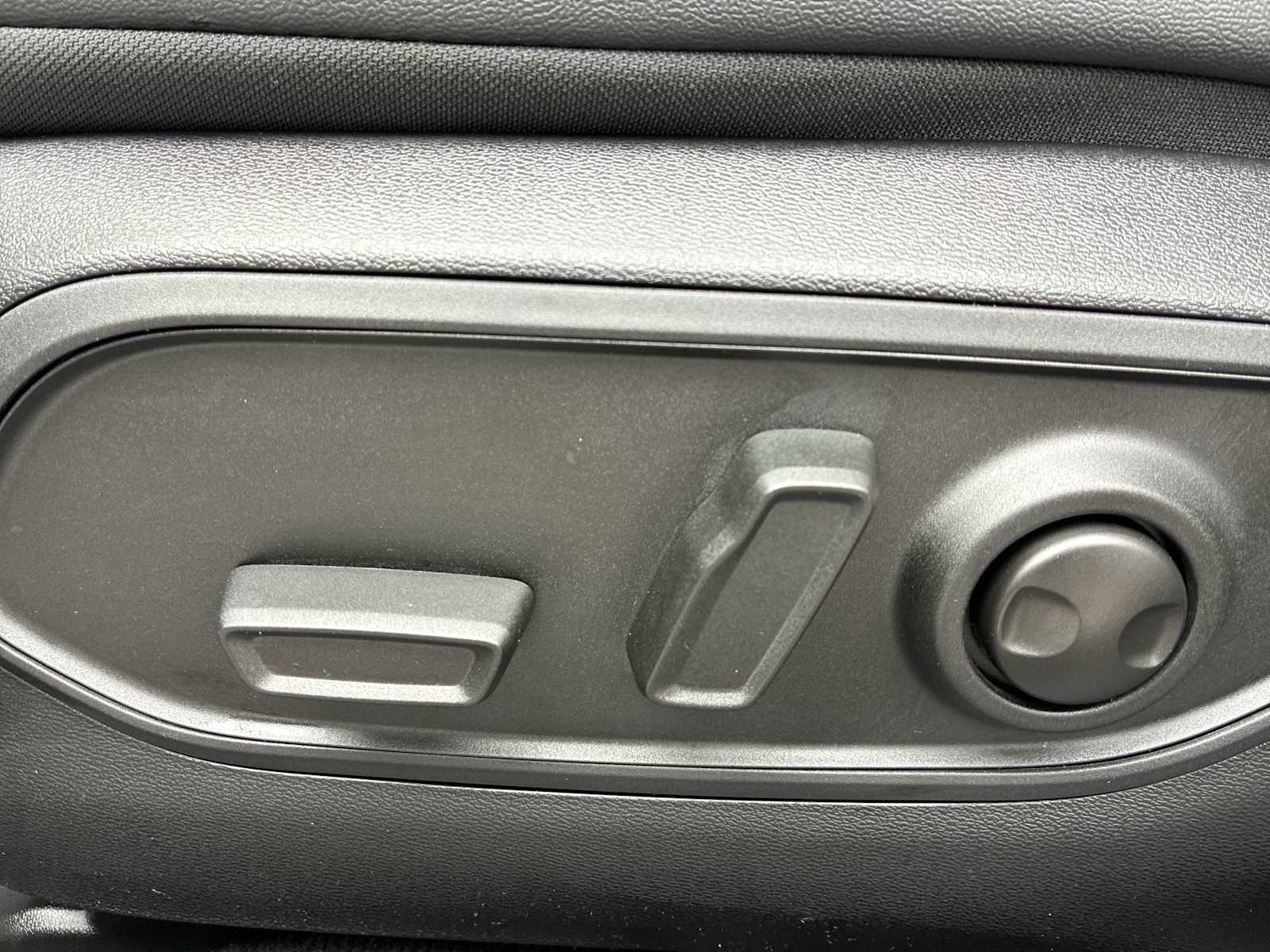 Thumbnail: 2026 Jeep Cherokee - 14