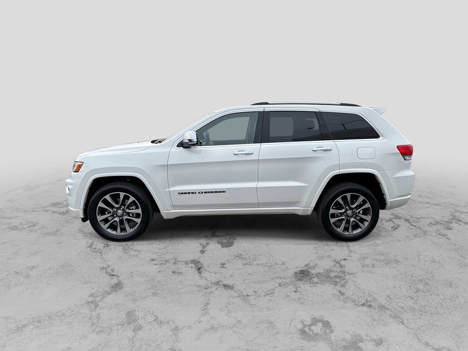 Thumbnail: 2017 Jeep Grand Cherokee - 5