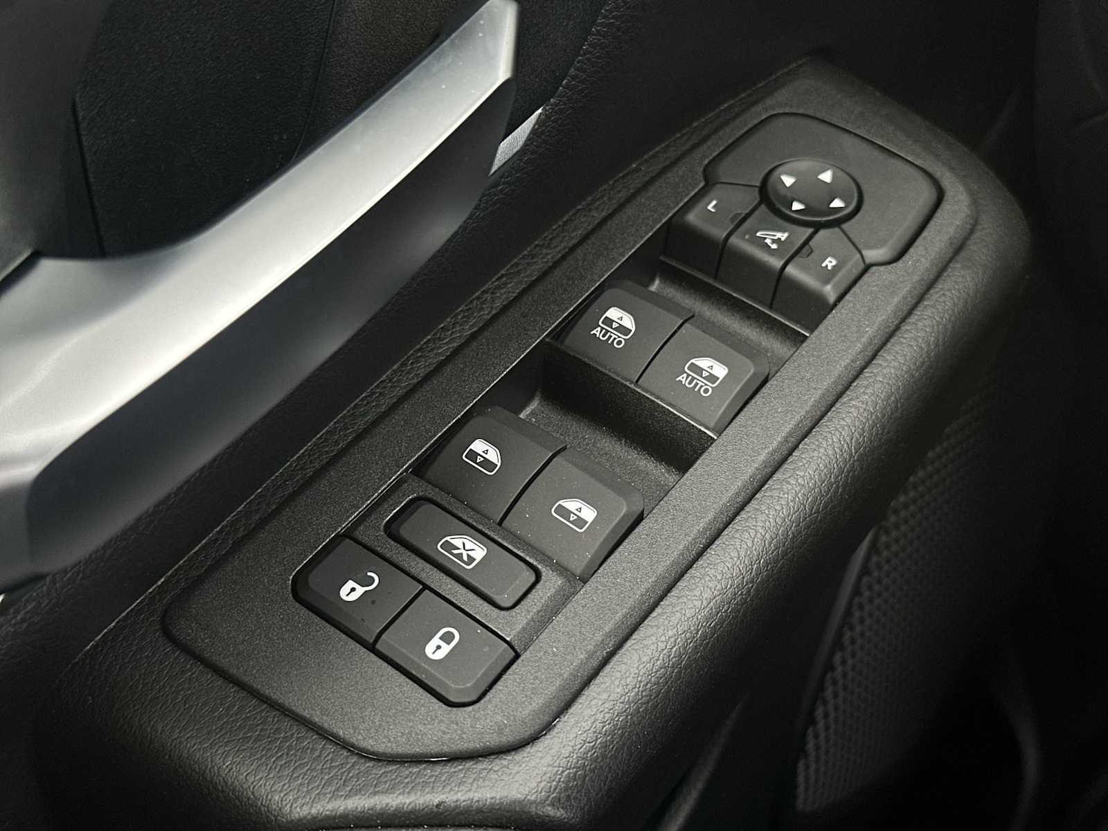 Thumbnail: 2026 RAM 1500 - 15