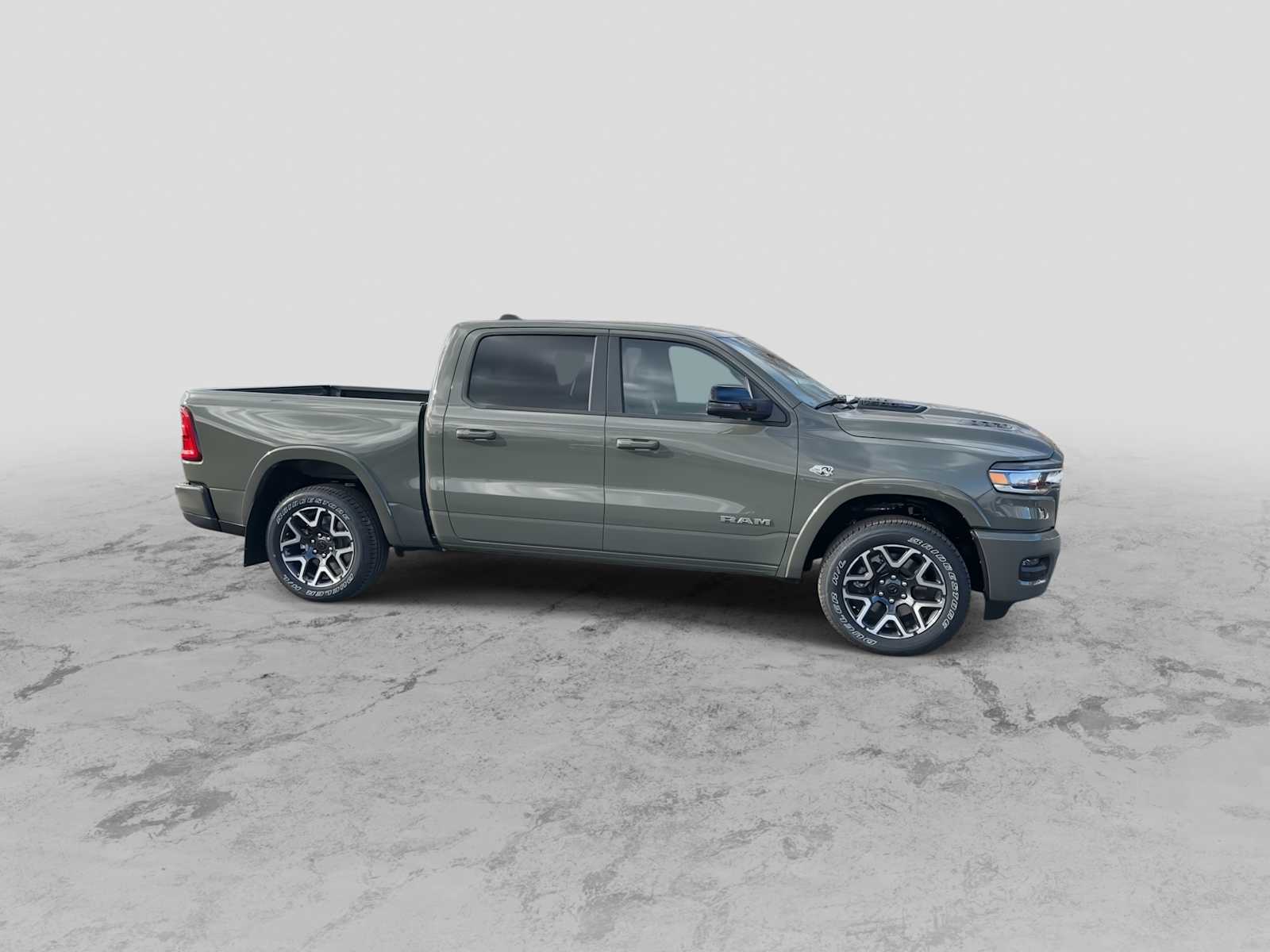Thumbnail: 2026 RAM 1500 - 9