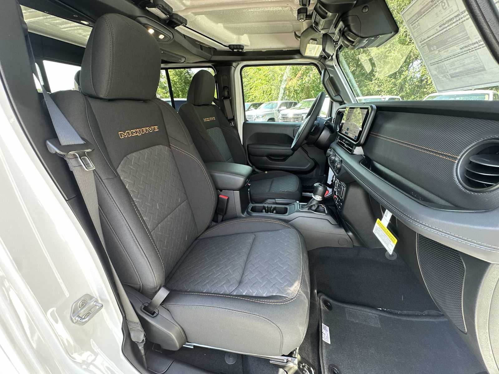 Thumbnail: 2025 Jeep Gladiator - 23