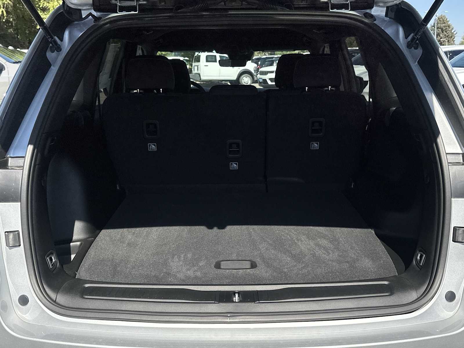 Thumbnail: 2025 Jeep Grand Cherokee - 18