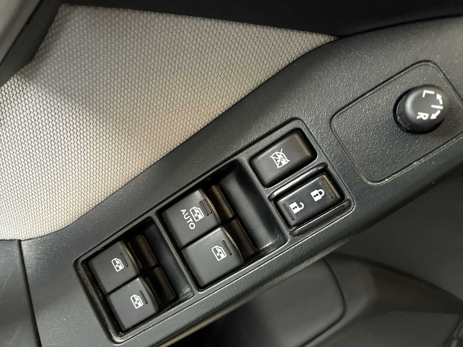 Thumbnail: 2015 Subaru Forester - 15