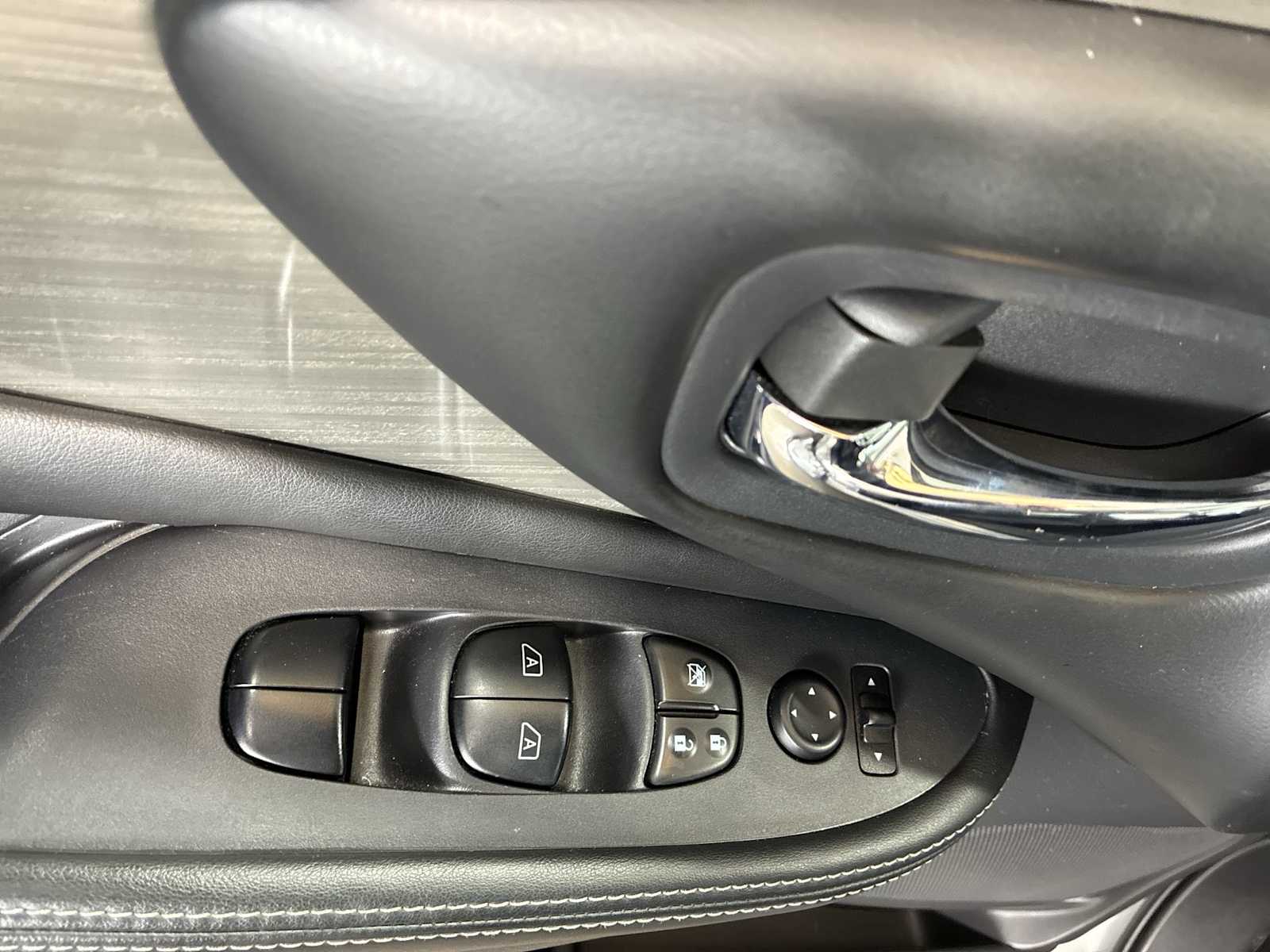 Thumbnail: 2018 Nissan Murano - 15