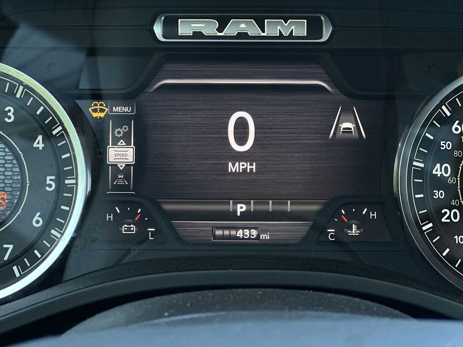 Thumbnail: 2025 RAM 1500 - 10