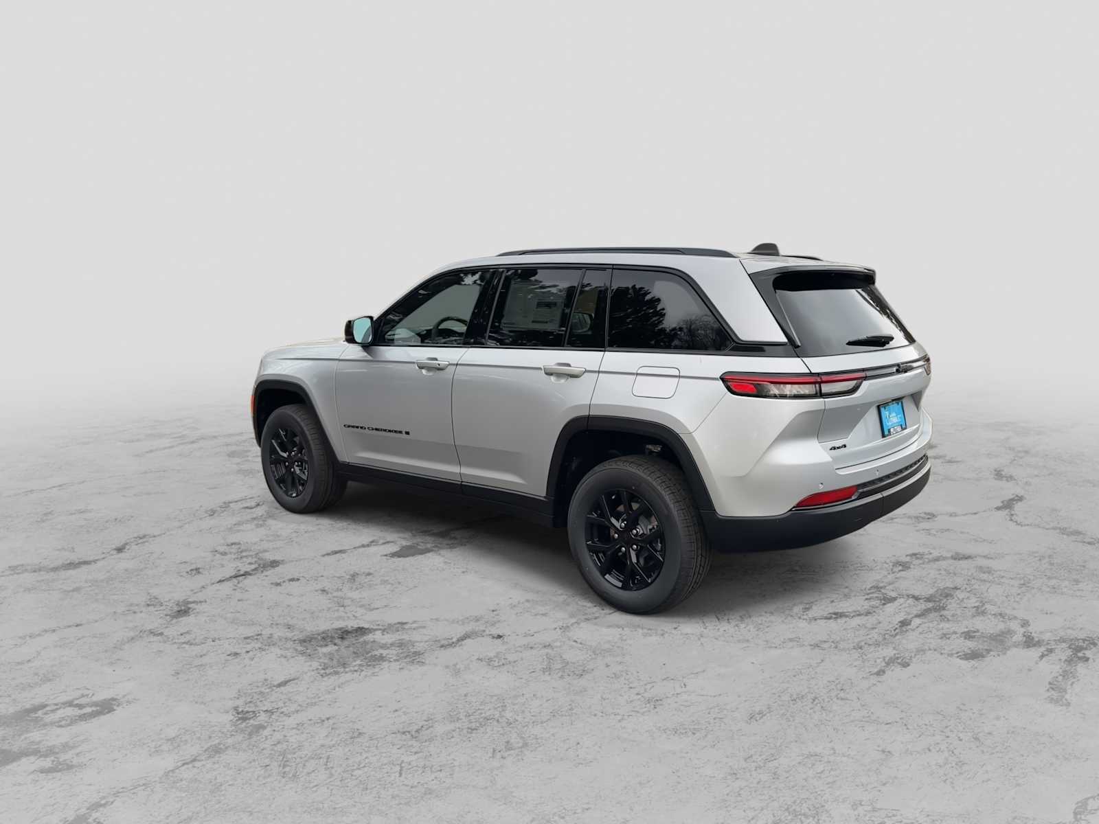 Thumbnail: 2025 Jeep Grand Cherokee - 6