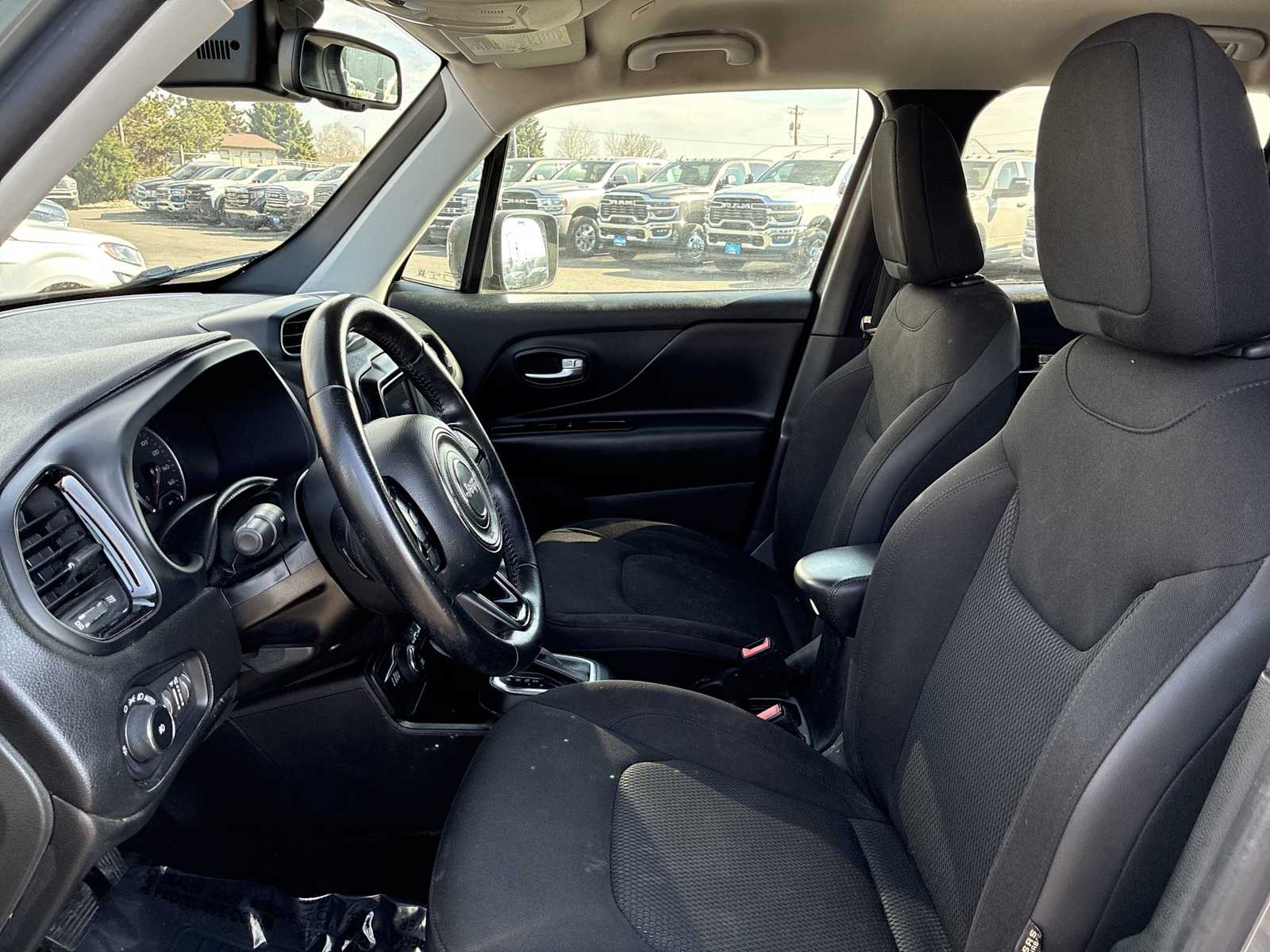 Thumbnail: 2019 Jeep Renegade - 13