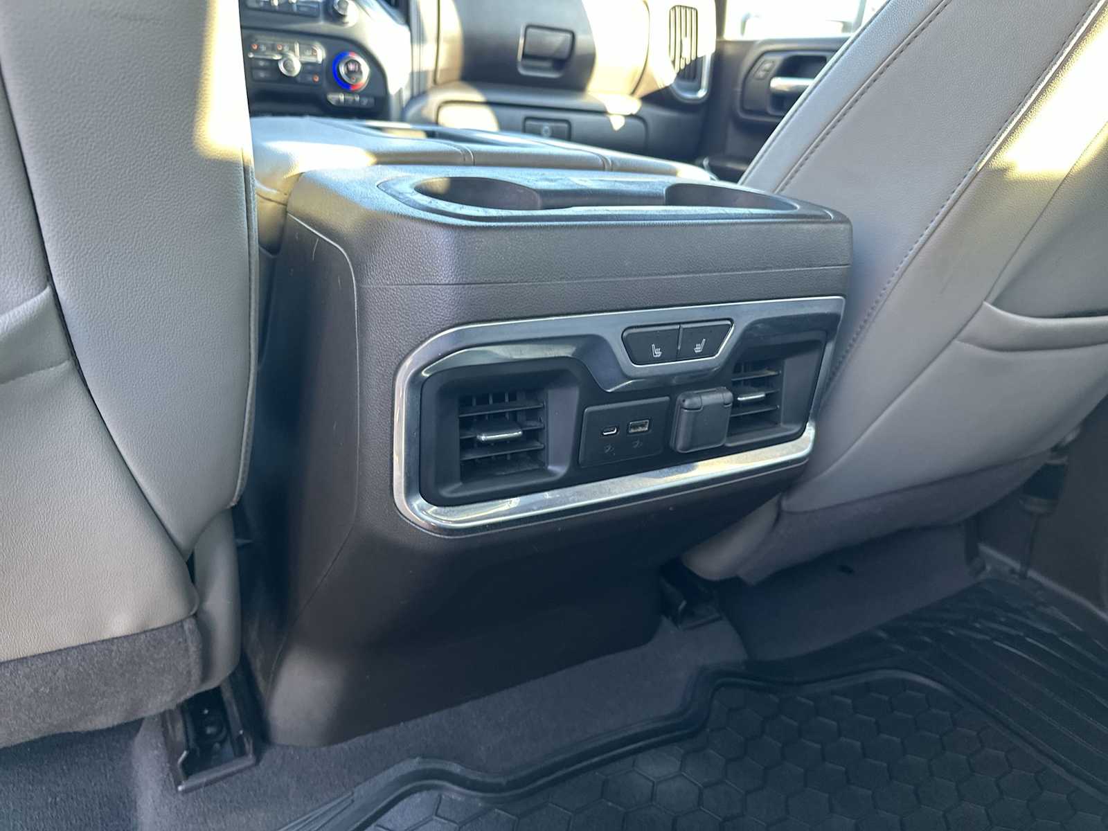 Thumbnail: 2021 Chevrolet Silverado 3500 - 21