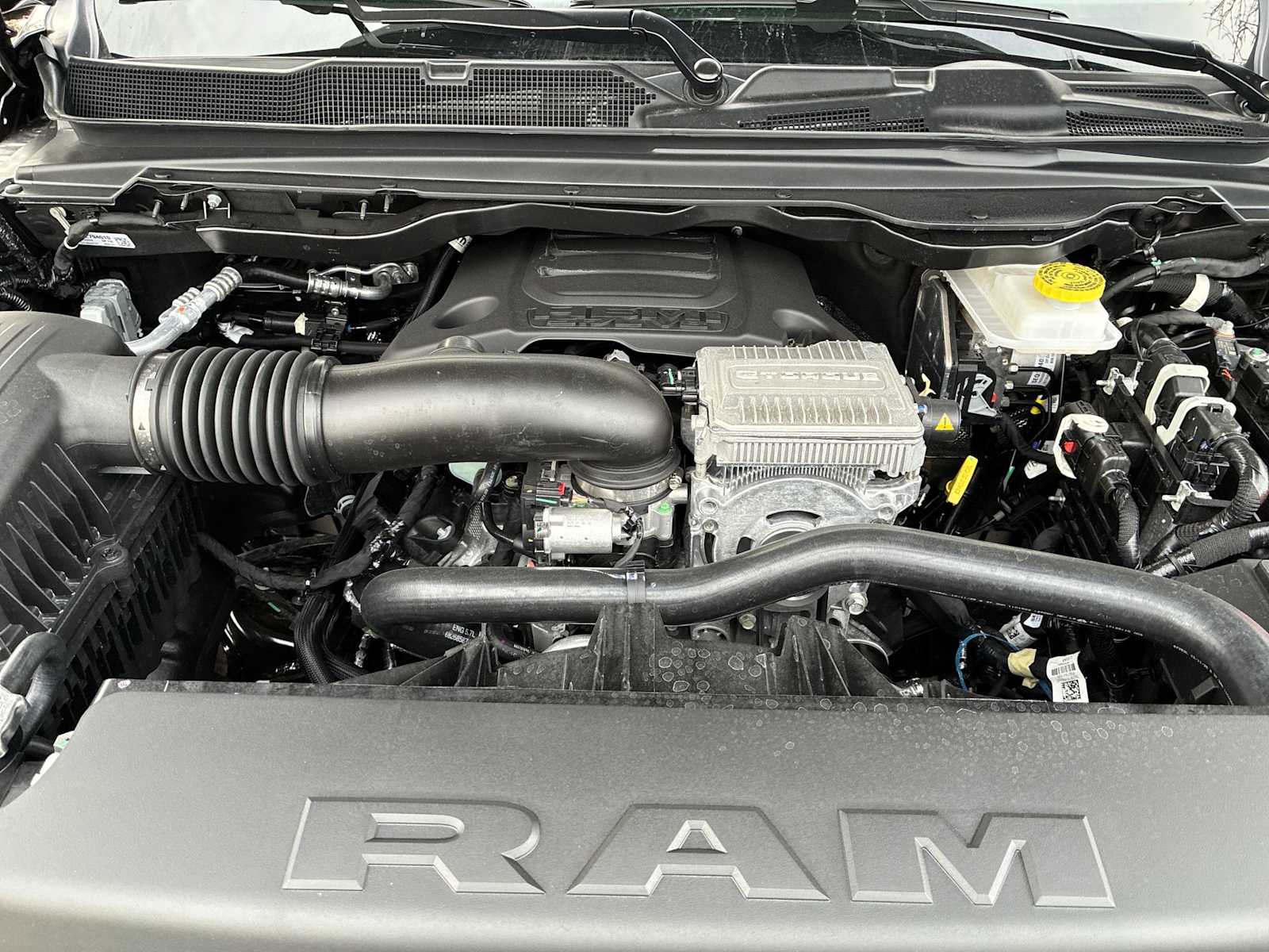 Thumbnail: 2026 RAM 1500 - 17