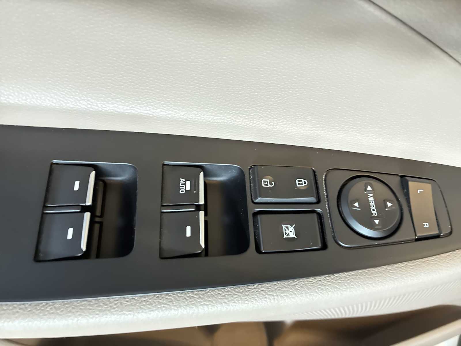 Thumbnail: 2021 Hyundai Tucson - 15