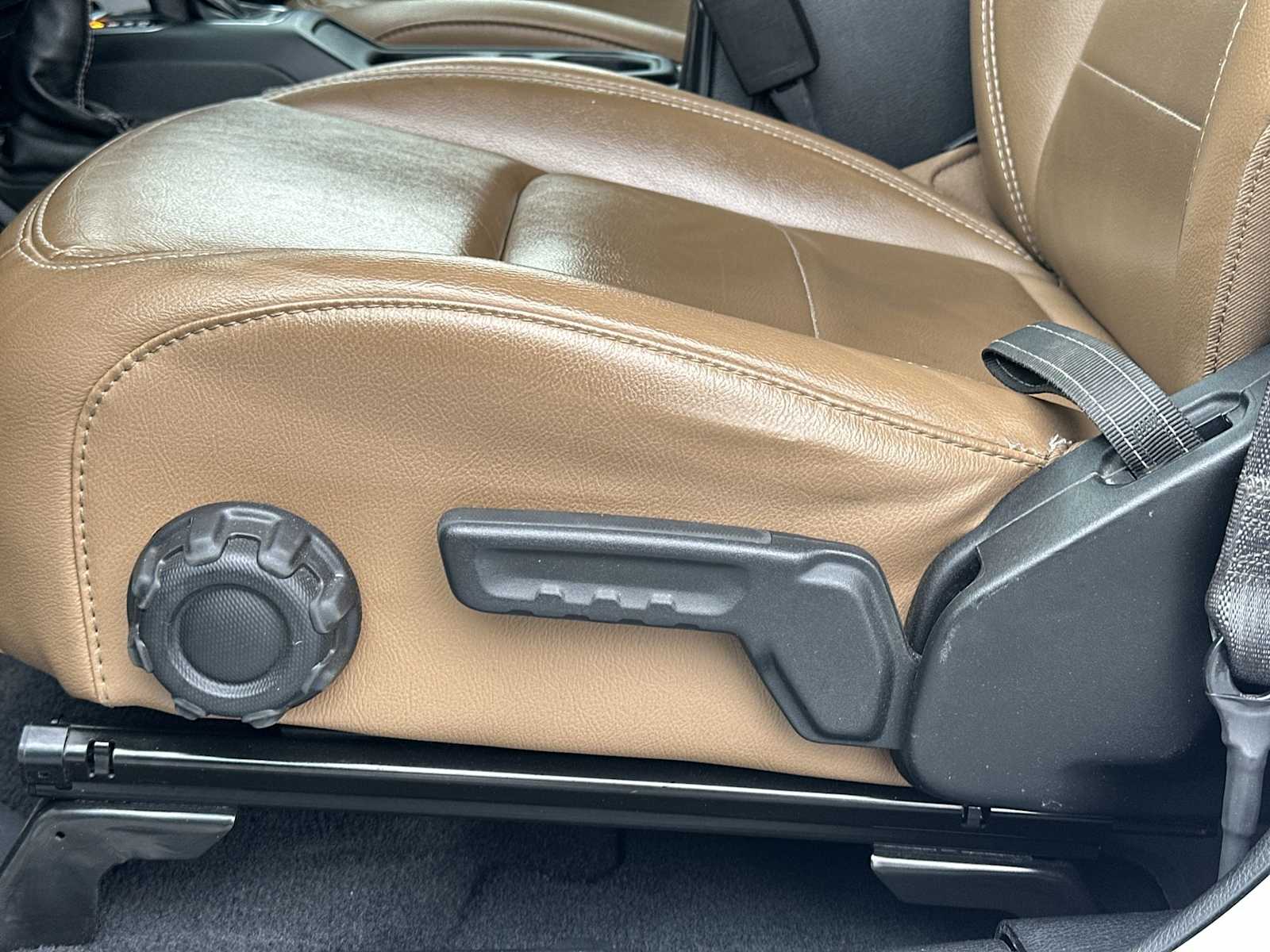 Thumbnail: 2020 Jeep Gladiator - 14