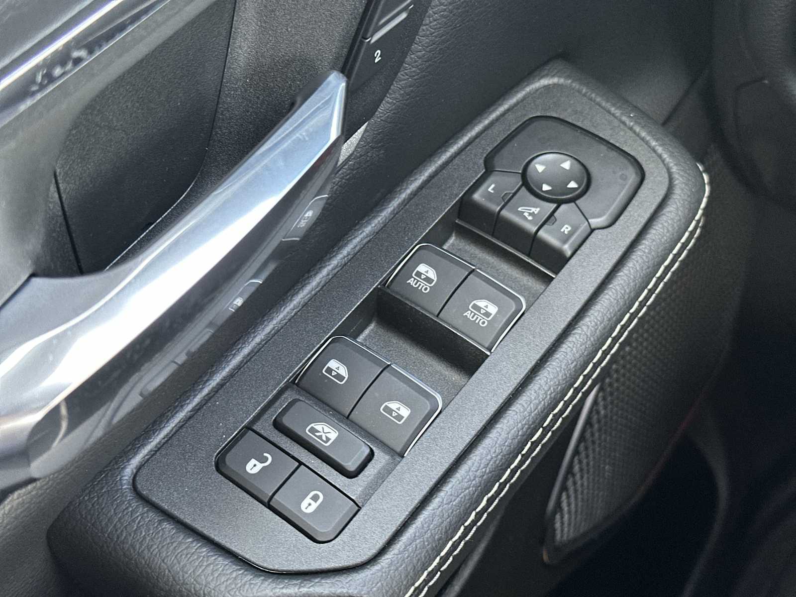 Thumbnail: 2026 RAM 1500 - 15