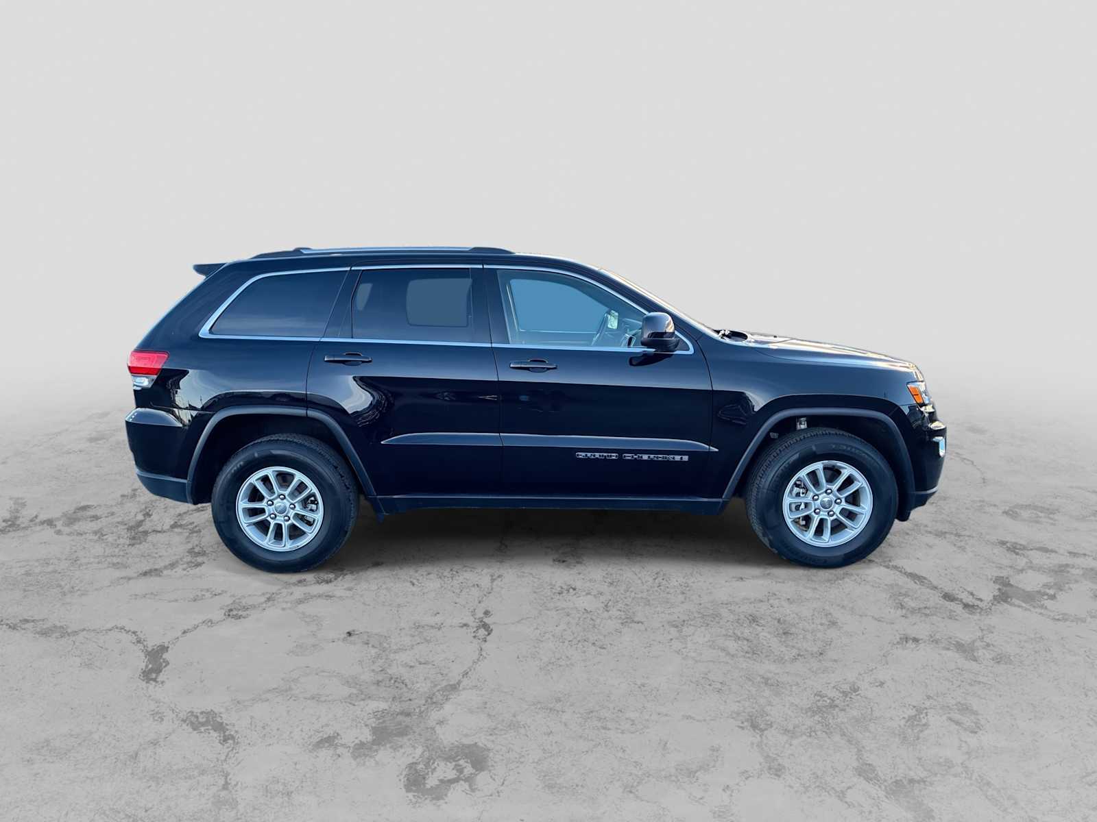 Thumbnail: 2018 Jeep Grand Cherokee - 9