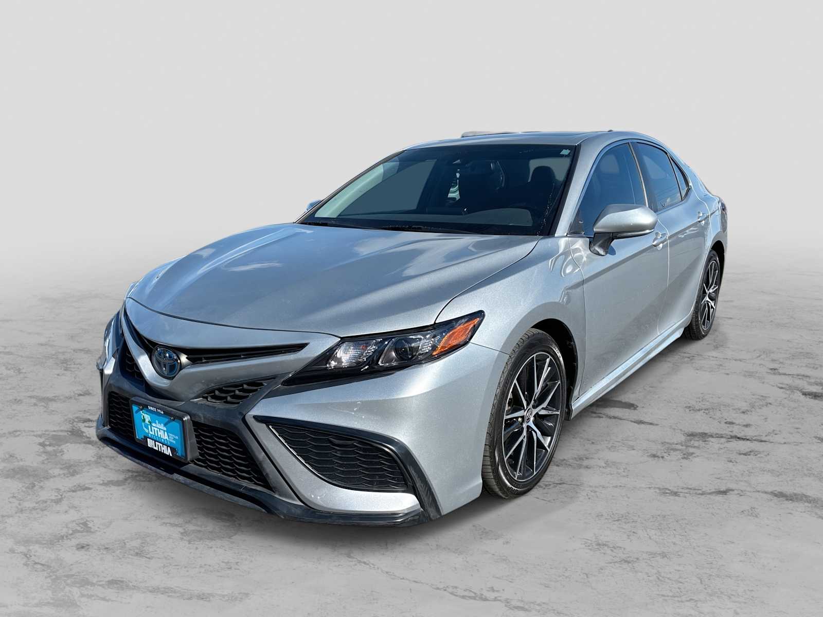 2021 Toyota Camry Hybrid SE