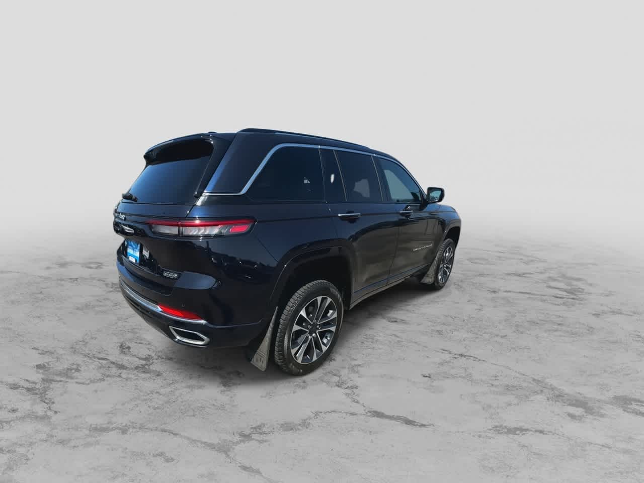 Thumbnail: 2023 Jeep Grand Cherokee - 8