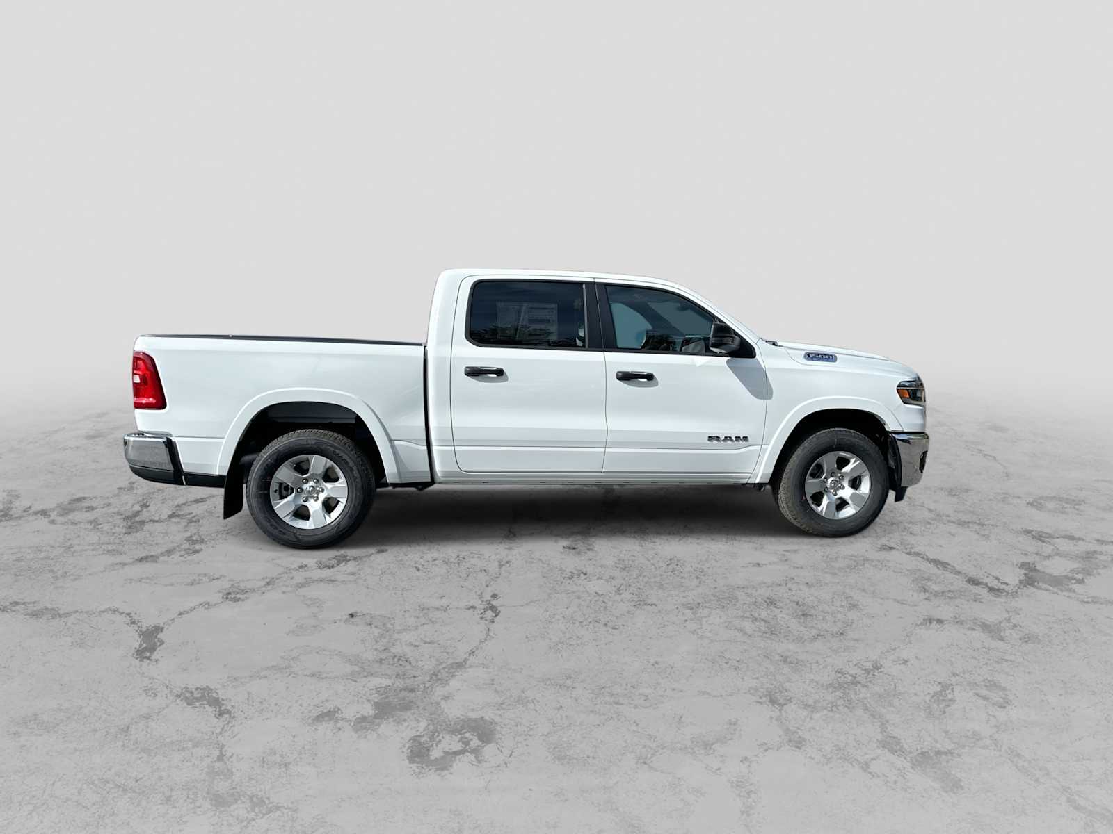 Thumbnail: 2026 RAM 1500 - 9