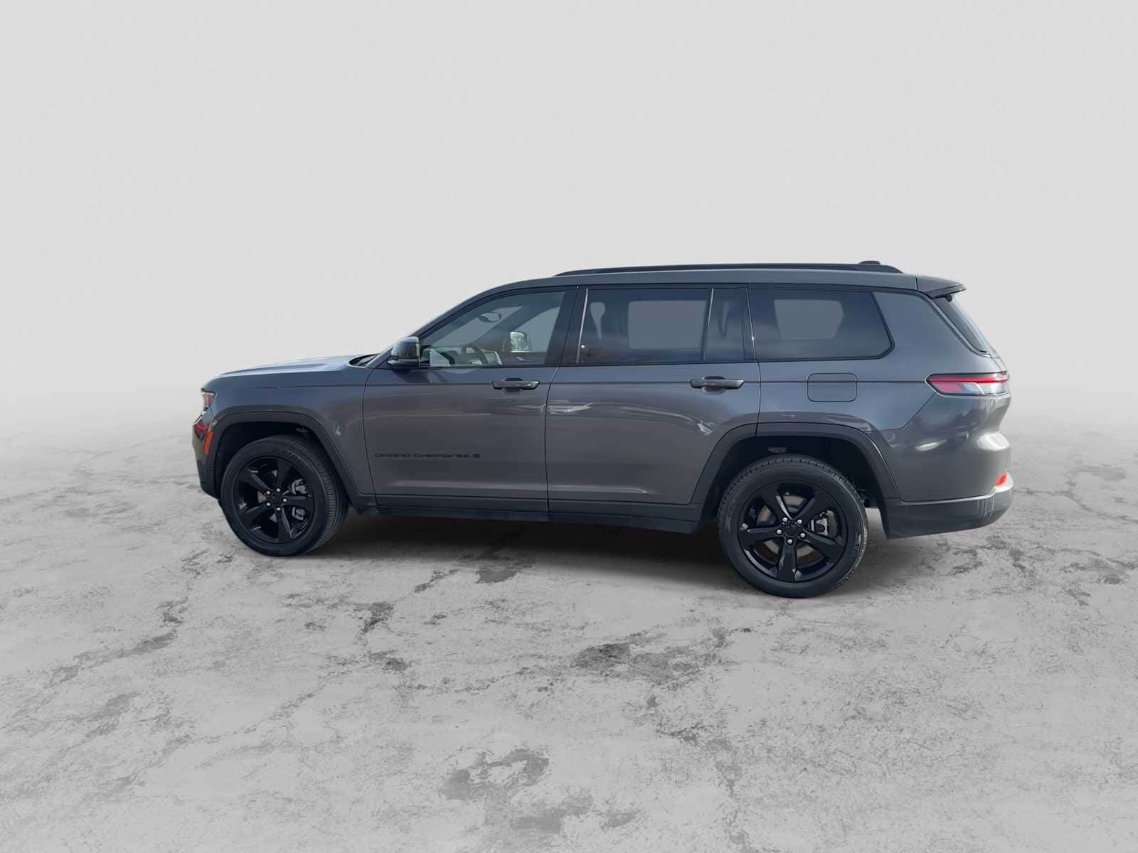 Thumbnail: 2023 Jeep Grand Cherokee - 5